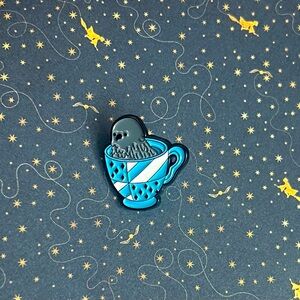 Harry Potter Ravenclaw in Teacup Enamel Pin - Hogwarts house pride